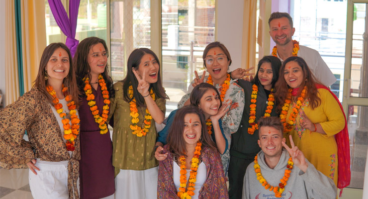 500-hours-yoga-ttc-rishikesh-course-in-rishikesh