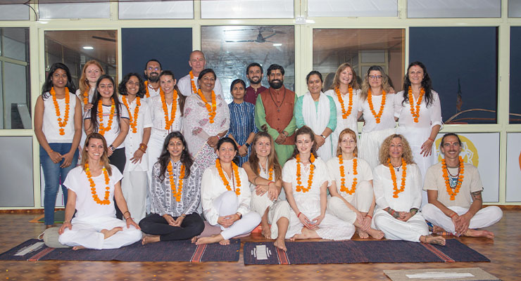 300-hours-kundalini-yoga-ttc-rishikesh-india
